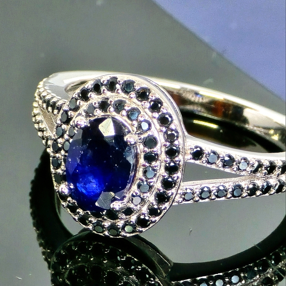 925 Sterling Silver Ring Sz 6.75 With Natural Sapphire 7x5mm & Black Spinel